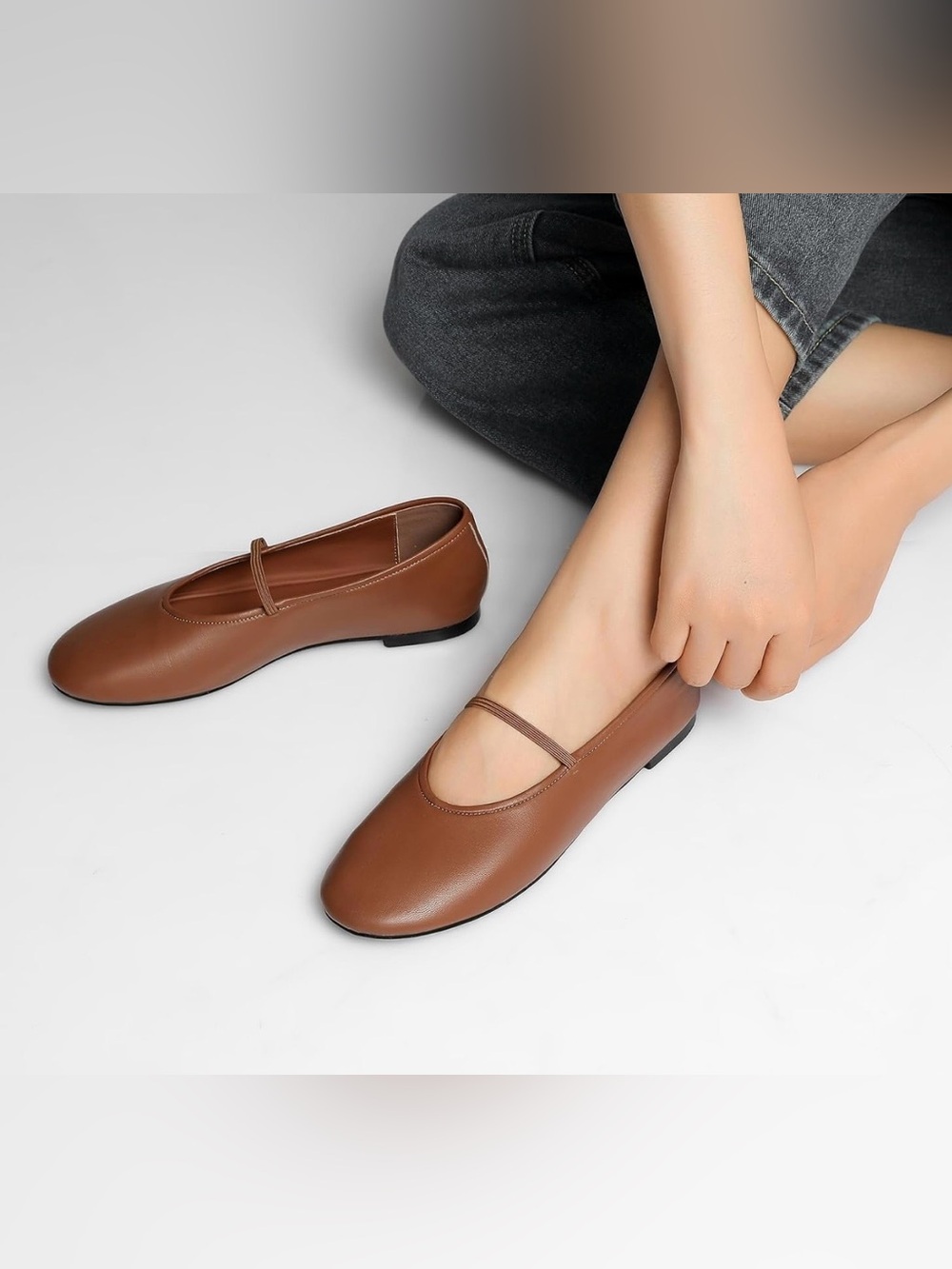 Women's Tan brown faux Leather Ballet Flats with Elastic Strap,Minimalist NWT•••